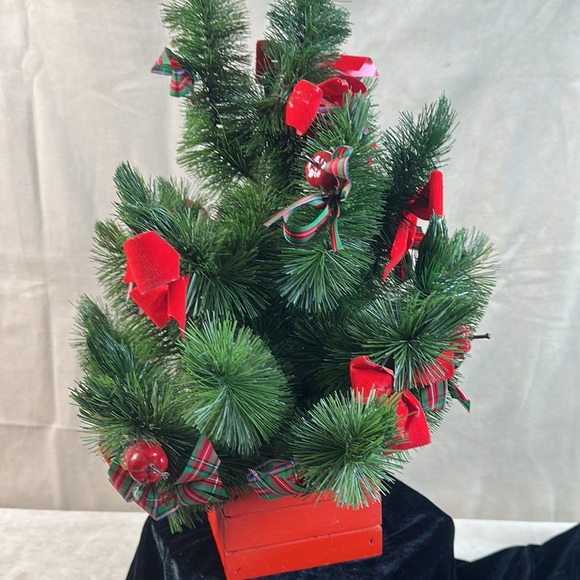 Mini Christmas Tree Personal Tree Table Top Office or Hallway 21” tall (see pix) - Picture 4 of 8